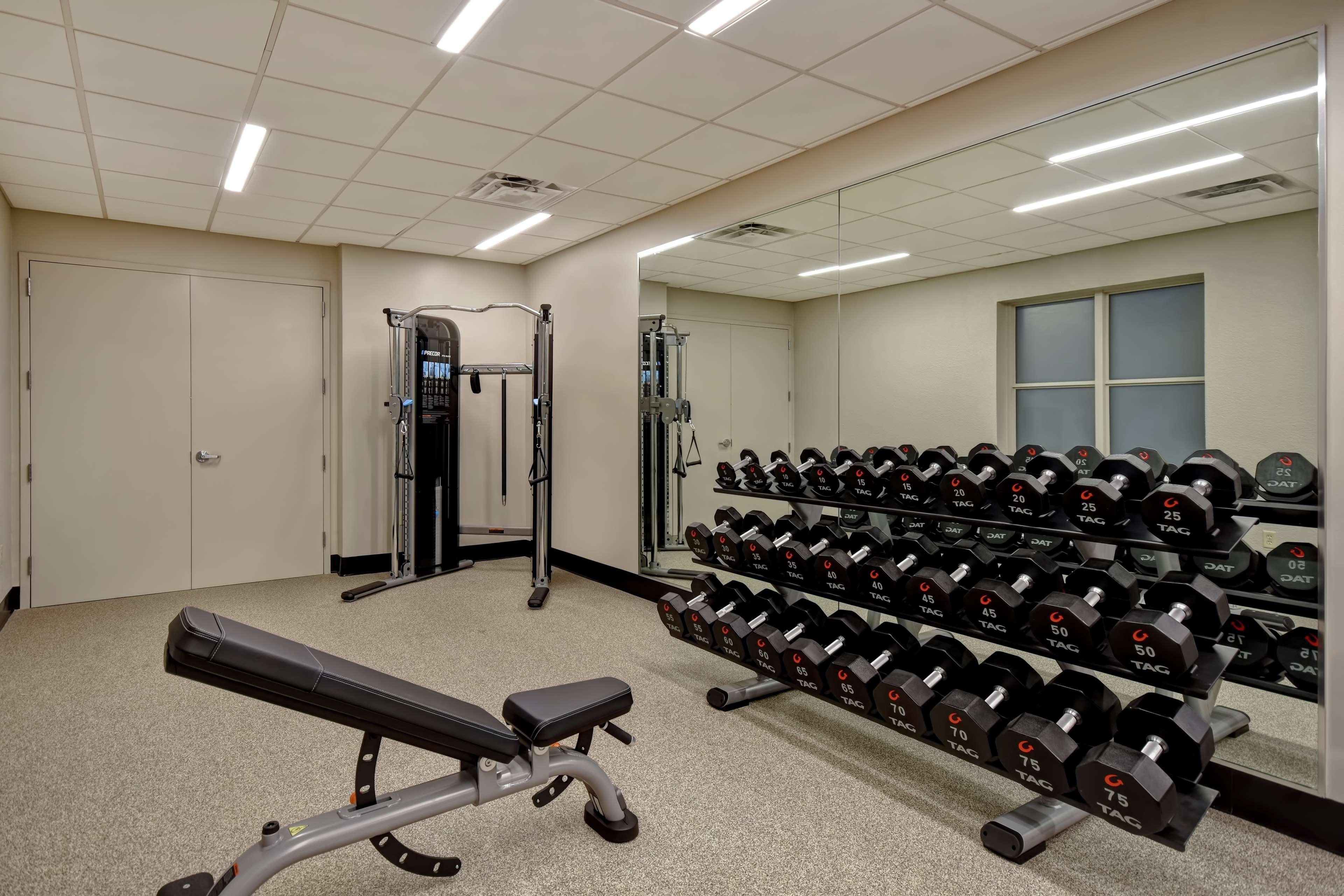 Embassy Suites Little Rock Bagian luar foto