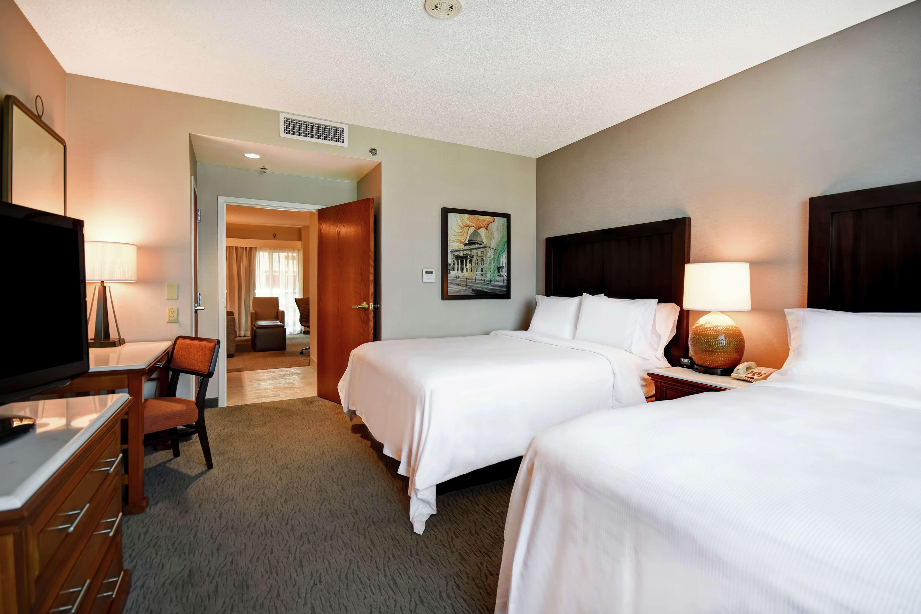 Embassy Suites Little Rock Bagian luar foto