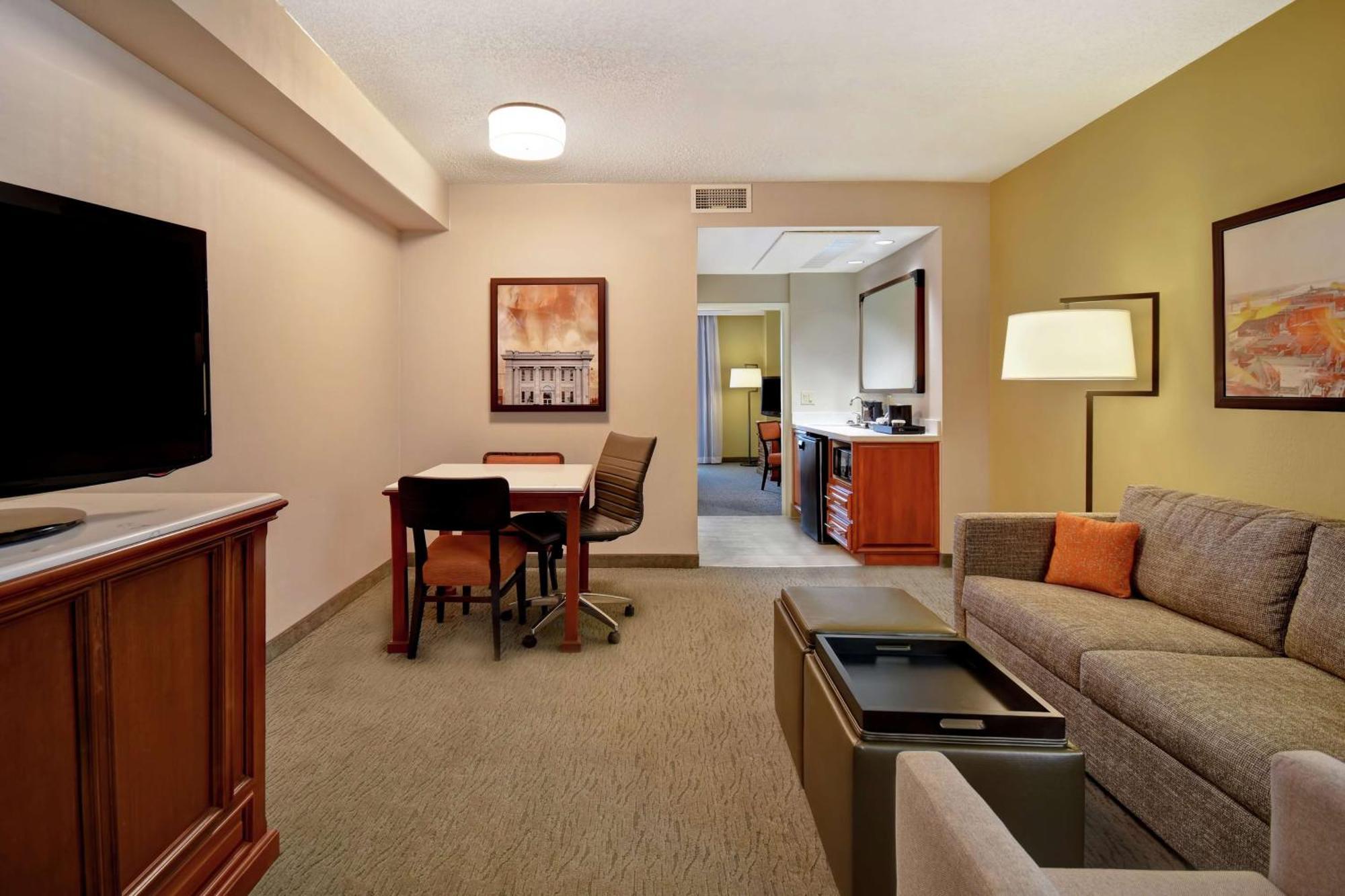 Embassy Suites Little Rock Bagian luar foto